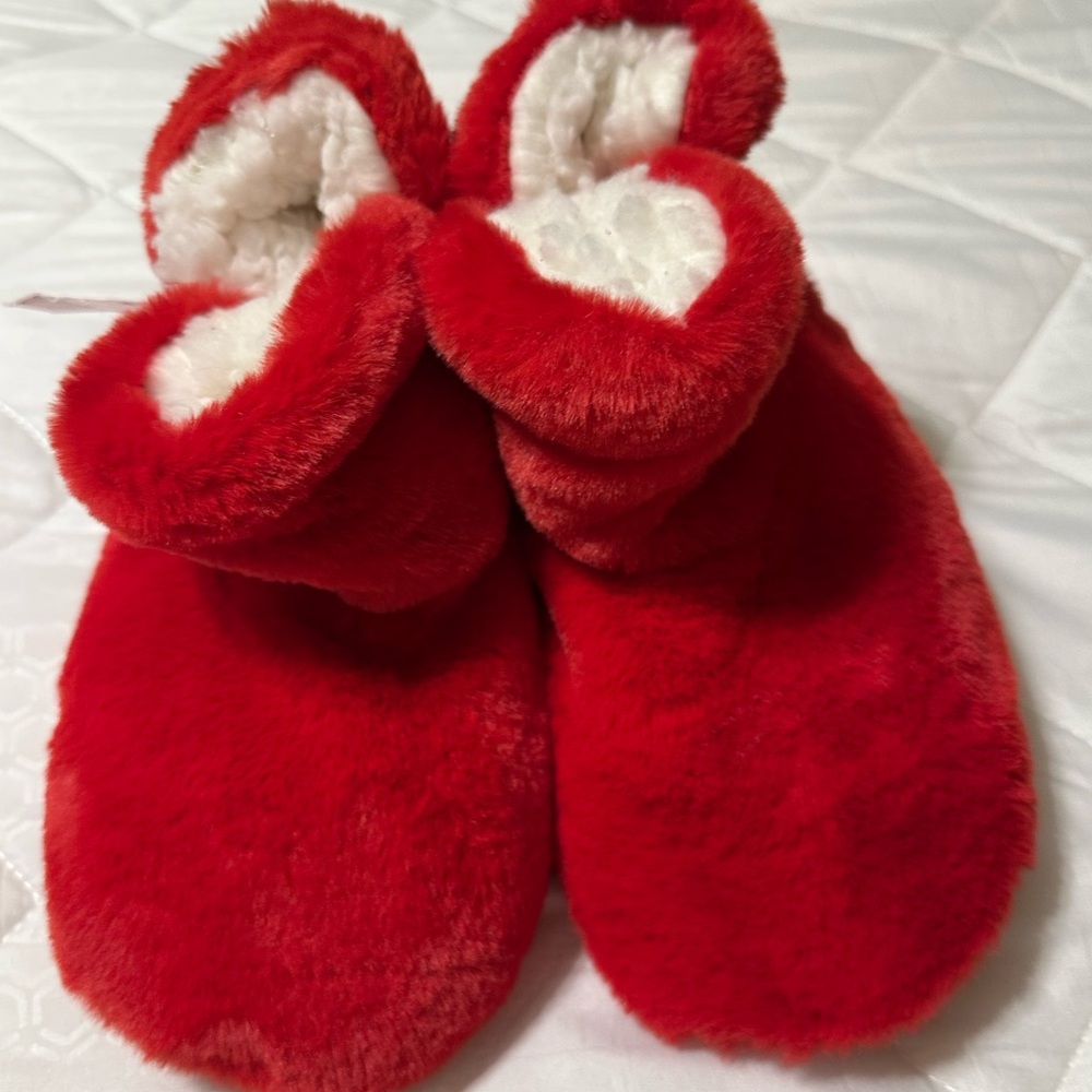 Cozy Red kids slippers, size S 5-6